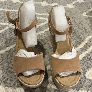 Women’s Steve Madden wedge sandal